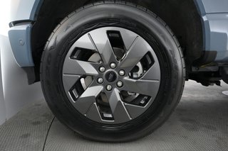 2023 Ford F-150 Lightning — photo 9 of 15