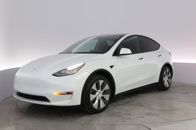 2022 Tesla Model Y — VIN 7SAYGDEE3NF307166