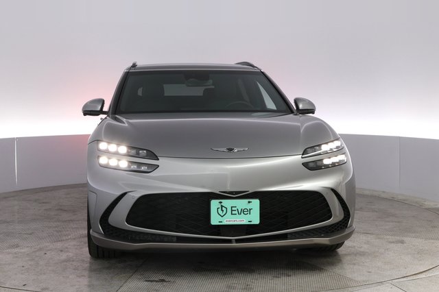 2023 Genesis GV60 — photo 9 of 21