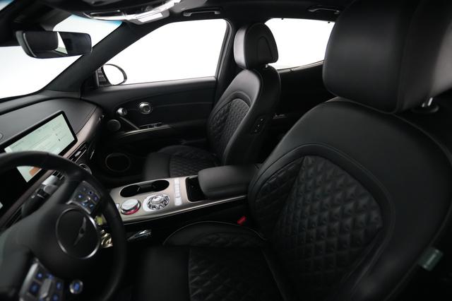 2023 Genesis GV60 — photo 3 of 21