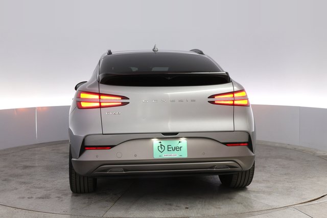 2023 Genesis GV60 — photo 12 of 21