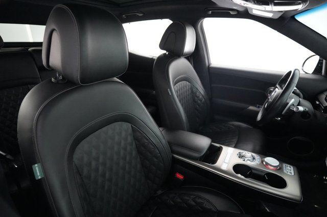 2023 Genesis GV60 — photo 18 of 21