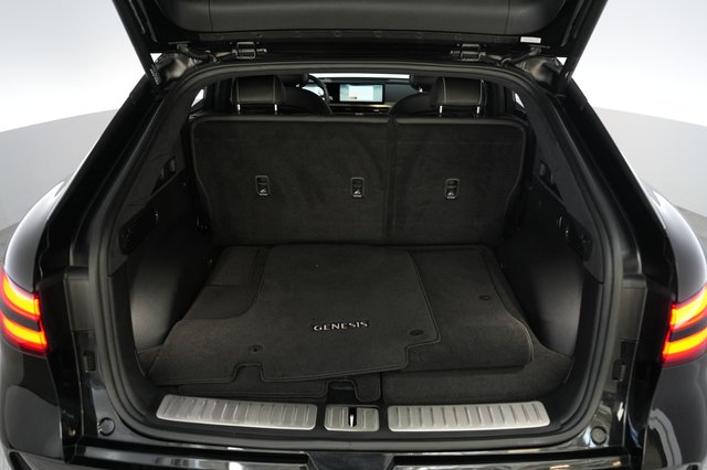 2023 Genesis GV60 — photo 6 of 21