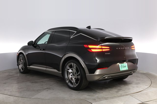 2023 Genesis GV60 — photo 13 of 21