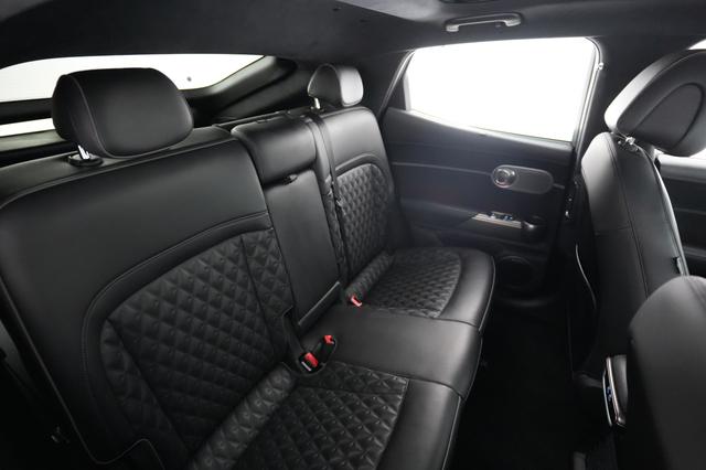 2023 Genesis GV60 — photo 4 of 21