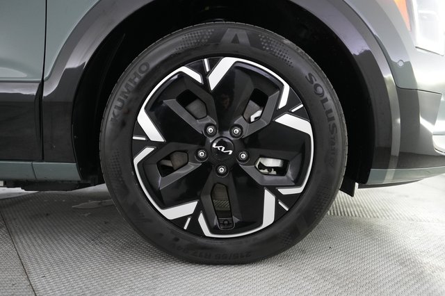2023 Kia Niro EV — photo 16 of 20