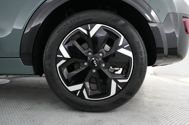 2023 Kia Niro EV — photo 17 of 20