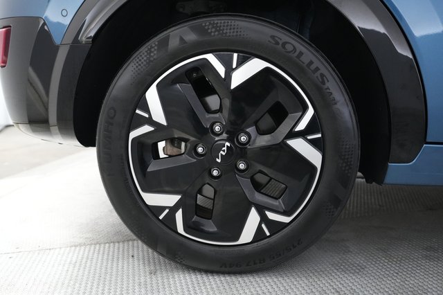 2023 Kia Niro EV — photo 17 of 21