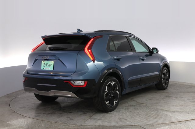 2023 Kia Niro EV — photo 2 of 21