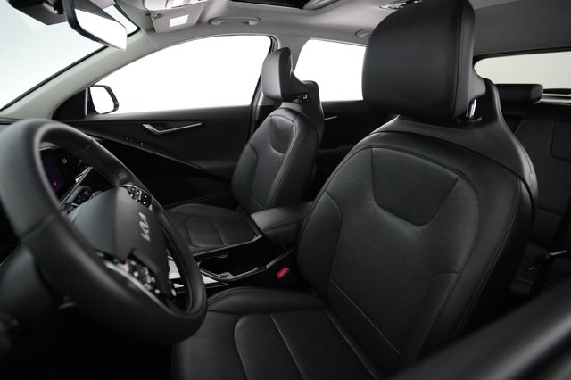 2023 Kia Niro EV — photo 3 of 21