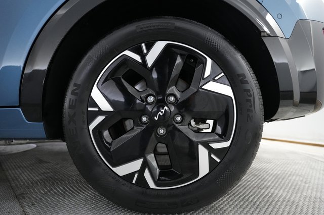2023 Kia Niro EV — photo 17 of 21