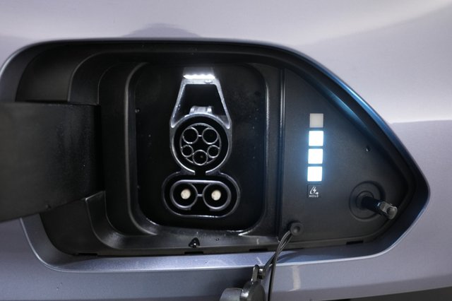 2024 Hyundai Kona Electric — photo 8 of 21