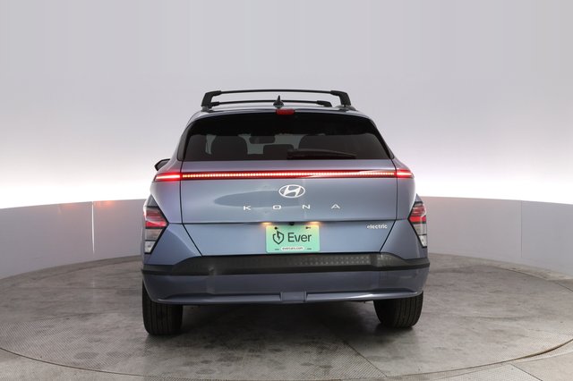 2024 Hyundai Kona Electric — photo 12 of 21