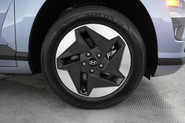 2024 Hyundai Kona Electric — photo 17 of 21