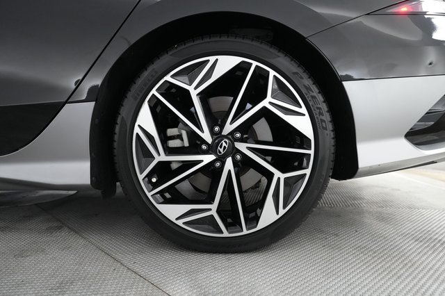 2024 Hyundai IONIQ 6 — photo 7 of 20