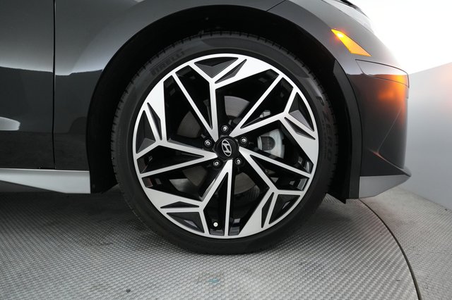 2024 Hyundai IONIQ 6 — photo 17 of 20