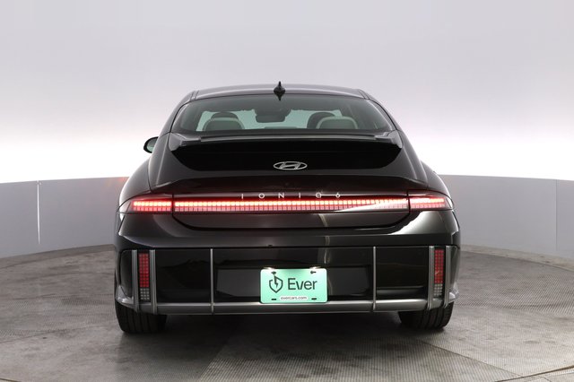 2024 Hyundai IONIQ 6 — photo 12 of 20