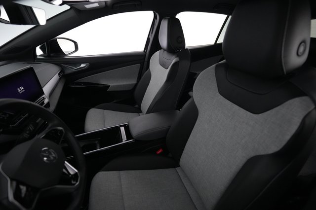 2024 Volkswagen ID.4 — photo 3 of 20