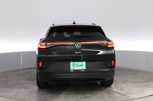 2024 Volkswagen ID.4 — photo 12 of 20