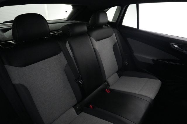 2024 Volkswagen ID.4 — photo 4 of 20