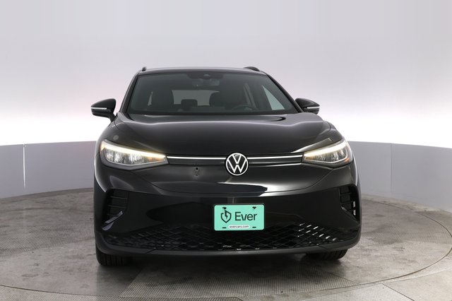 2024 Volkswagen ID.4 — photo 9 of 20