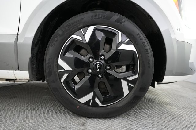 2024 Kia Niro EV — photo 15 of 20
