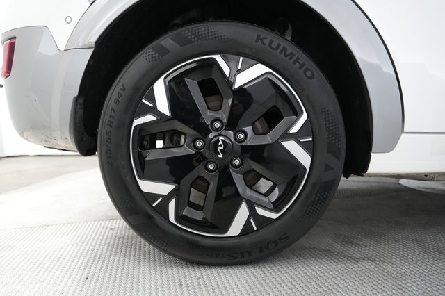 2024 Kia Niro EV — photo 7 of 20