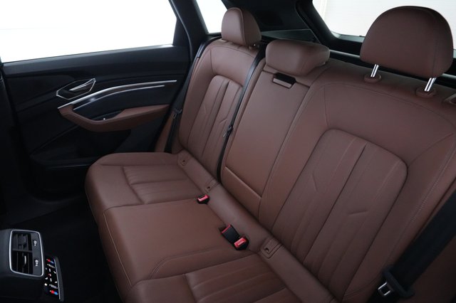 2024 Audi Q8 e-tron — photo 19 of 21