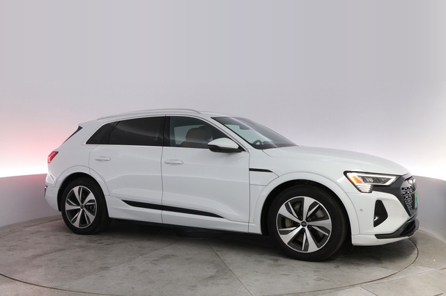 2024 Audi Q8 e-tron