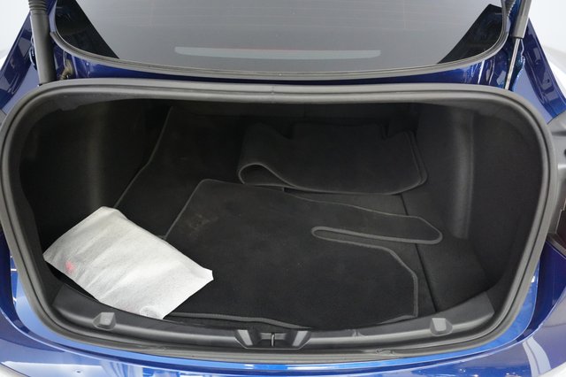 2022 Tesla Model 3 — photo 6 of 21