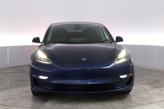 2022 Tesla Model 3 — photo 9 of 21
