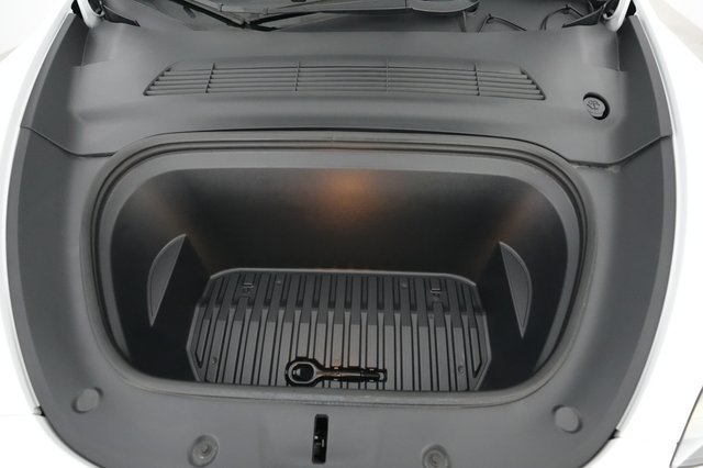 2022 Tesla Model Y — photo 20 of 21