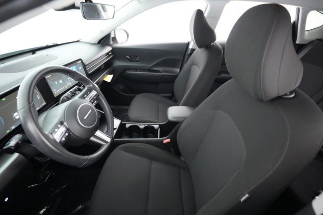 2024 Hyundai Kona Electric — photo 3 of 20