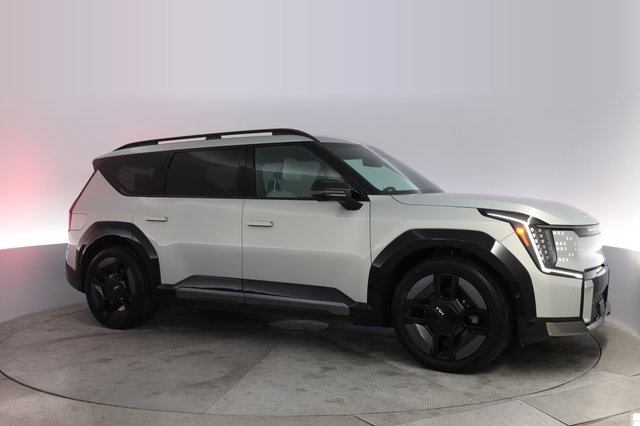 2024 Kia EV9 — photo 11 of 21