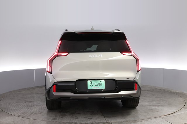 2024 Kia EV9 — photo 12 of 21