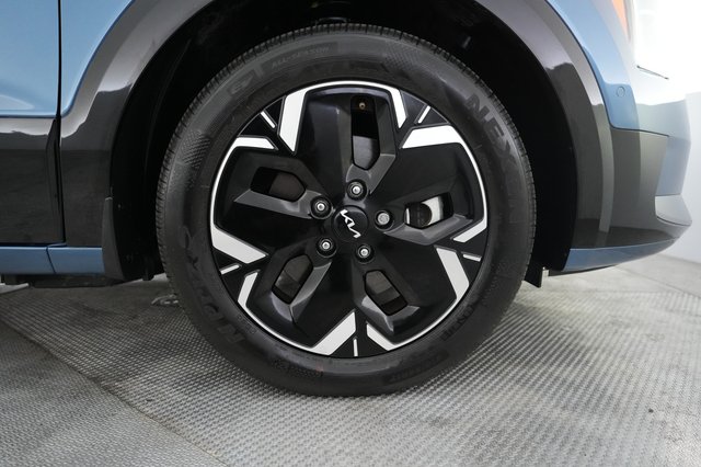 2024 Kia Niro EV — photo 17 of 21
