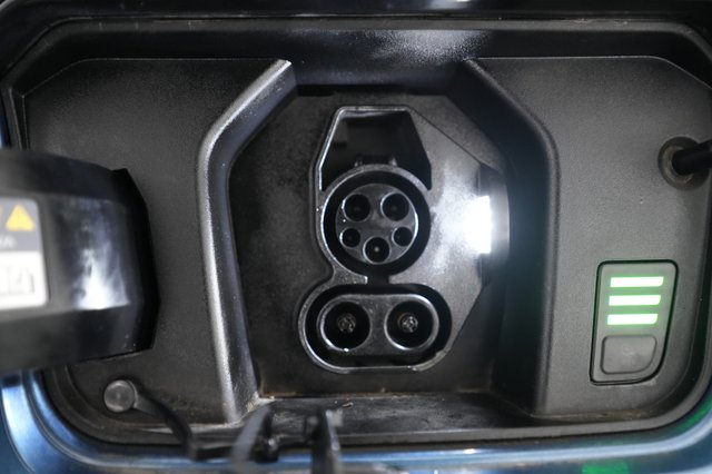 2024 Kia Niro EV — photo 8 of 21