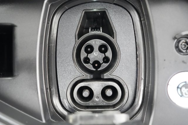 2024 Ford F-150 Lightning — photo 8 of 15