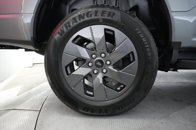2024 Ford F-150 Lightning — photo 11 of 15