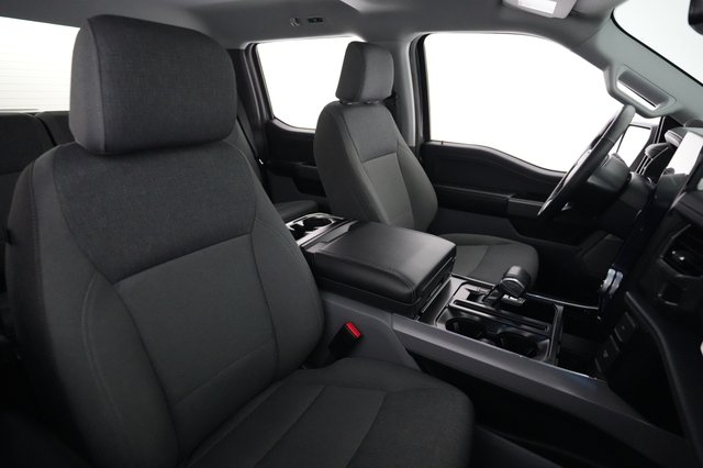 2024 Ford F-150 Lightning — photo 12 of 15