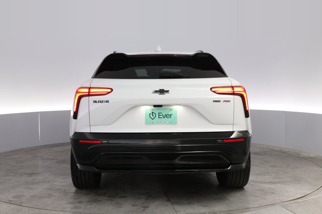 2024 Chevrolet Blazer EV — photo 12 of 21