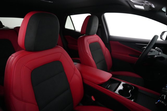 2024 Chevrolet Blazer EV — photo 18 of 21