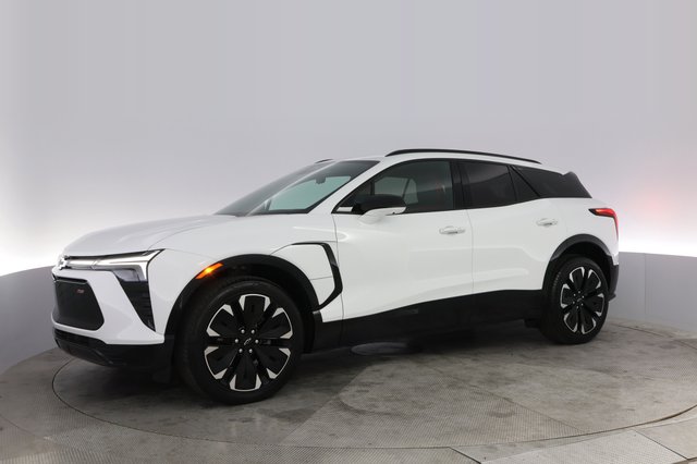 2024 Chevrolet Blazer EV — photo 14 of 21