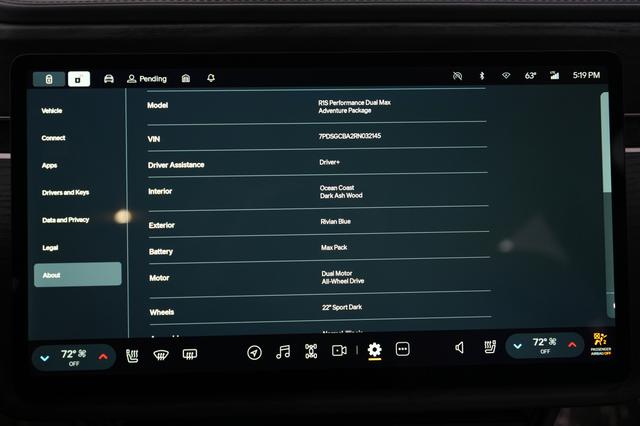 2024 Rivian R1S — photo 5 of 24