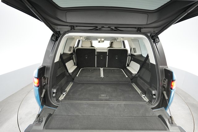 2024 Rivian R1S — photo 6 of 24