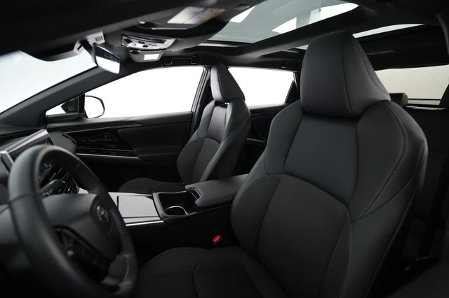 2024 Toyota bZ4X — photo 3 of 19