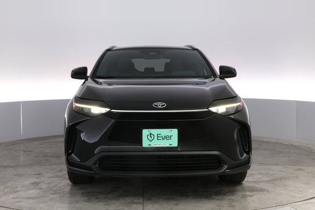 2024 Toyota bZ4X — photo 9 of 19
