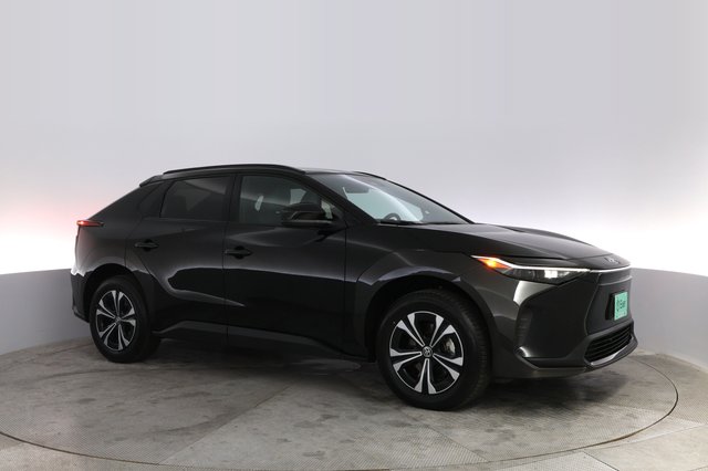 2024 Toyota bZ4X — photo 11 of 19