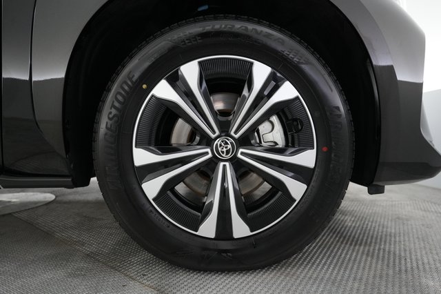 2024 Toyota bZ4X — photo 7 of 19