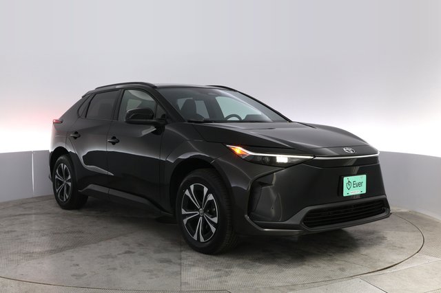 2024 Toyota bZ4X — photo 10 of 19